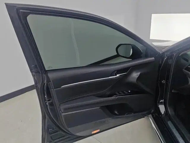 Toyota Camry 2023 2.5G Luxury Edition — Фото автомобиля 7