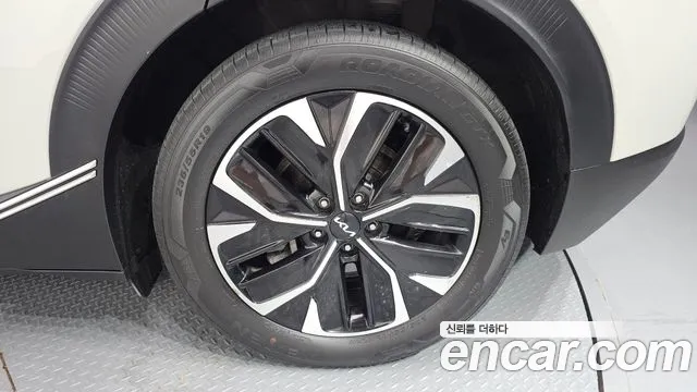 Kia EV6 Long Range — Фото автомобиля 20