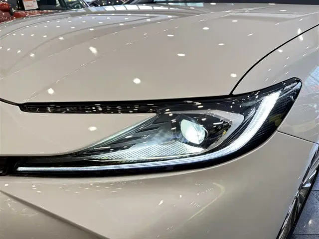 Toyota Camry — Фото автомобиля 13