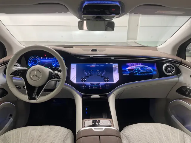 Mercedes-Benz EQS SUV — Фото автомобиля 14
