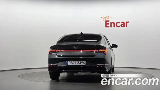 Hyundai Avante CN7 — Фото автомобиля 4