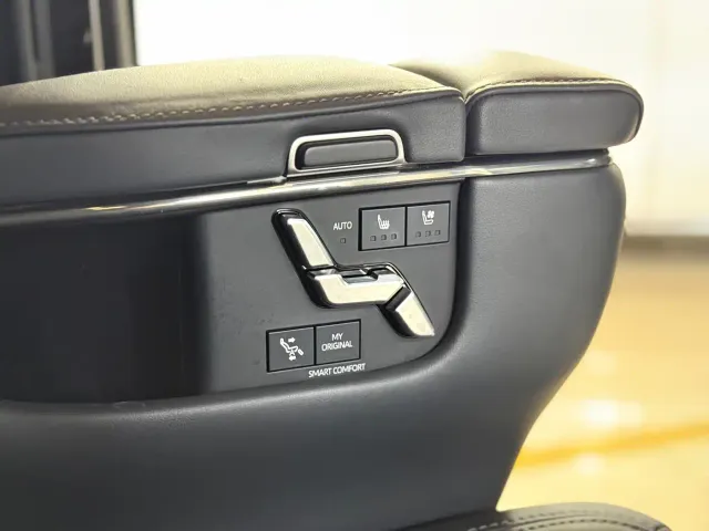 Toyota Vellfire — Фото автомобиля 17