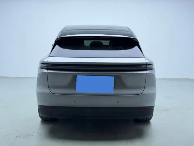 Li Auto i6 — Фото автомобиля 12