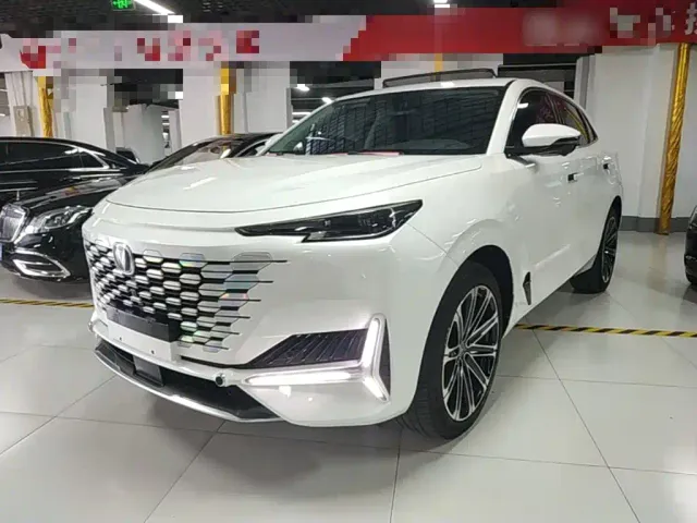 Фотография автомобиля — Changan UNI-K iDD