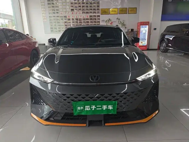 Changan UNI-V — Фото автомобиля 2