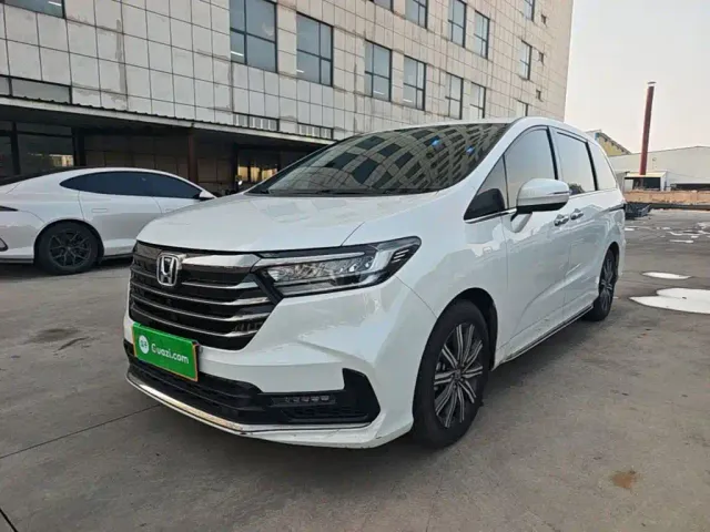 Фотография автомобиля — Honda Odyssey