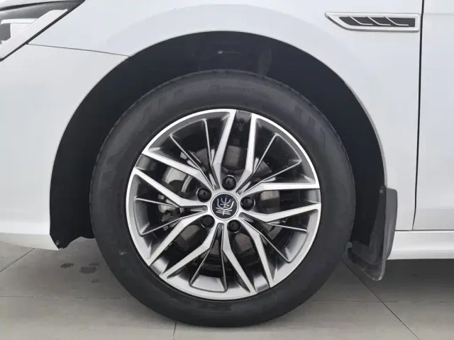 BYD Qin PLUS — Фото автомобиля 17