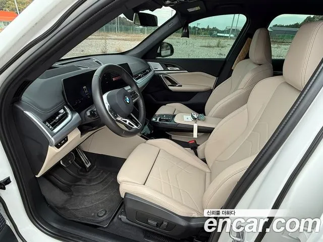 BMW X1 U11 — Фото автомобиля 10