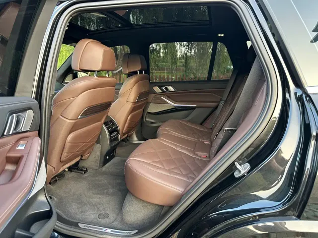 BMW X5 — Фото автомобиля 10