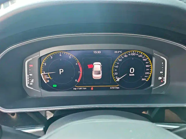 Volkswagen Passat — Фото автомобиля 12