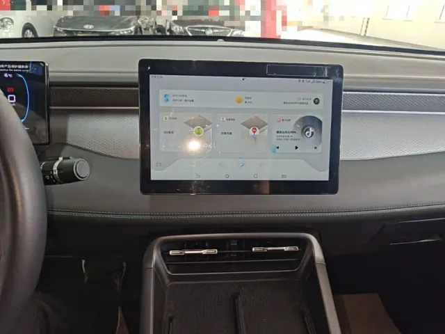 BYD Qin PLUS — Фото автомобиля 12