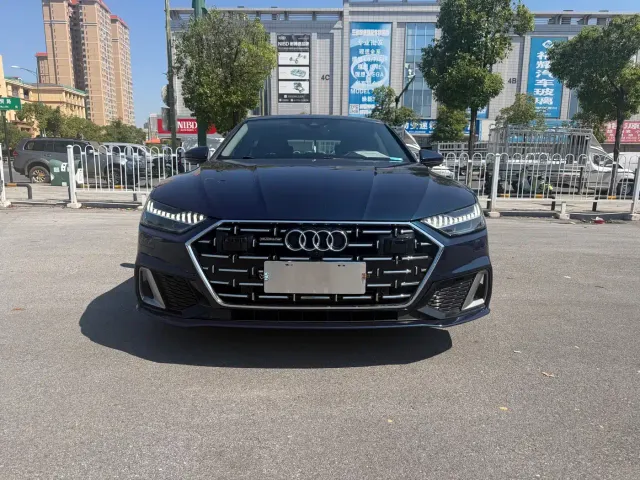 Audi A7L — Фото автомобиля 2