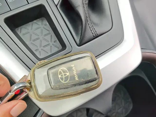 Toyota RAV4 Rongfang 2022 2.0L CVT 2WD Trend Plus Edition — Фото автомобиля 8