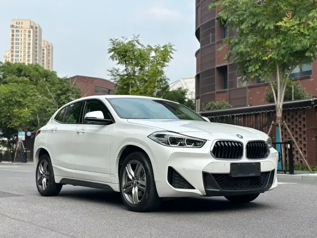 BMW X2 — Фото автомобиля 3