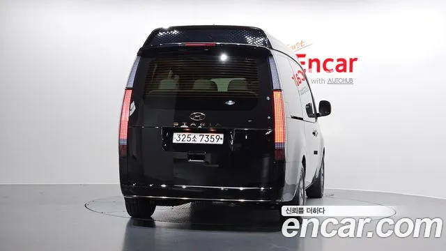 Hyundai Staria Staria 4WD Lounge 7 мест — Фото автомобиля 4