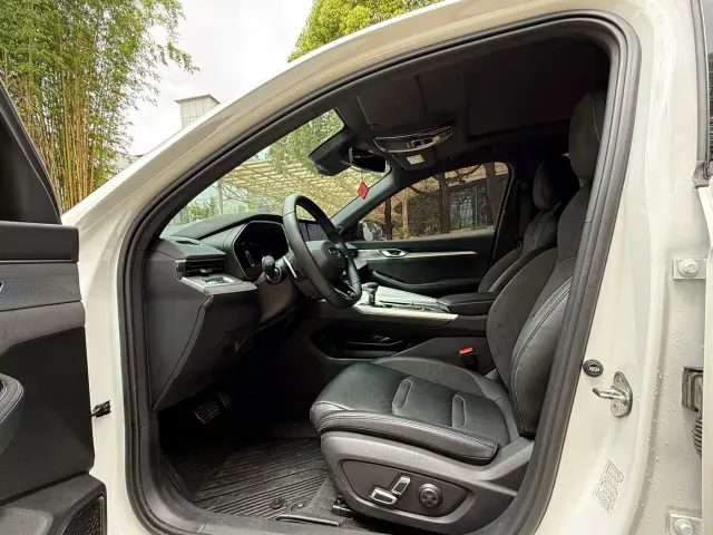 Geely Xingrui — Фото автомобиля 5