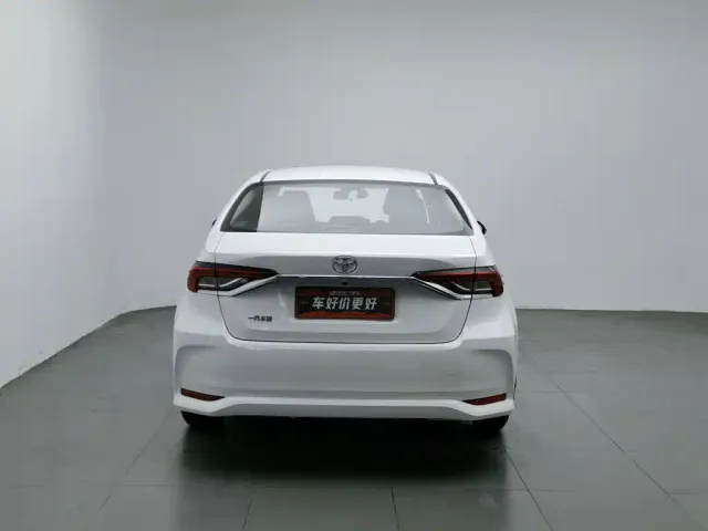 Toyota Corolla — Фото автомобиля 4