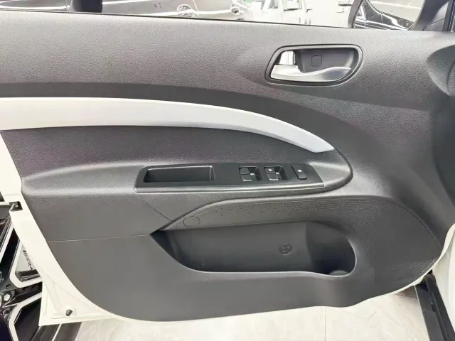 Kia KX1 — Фото автомобиля 12