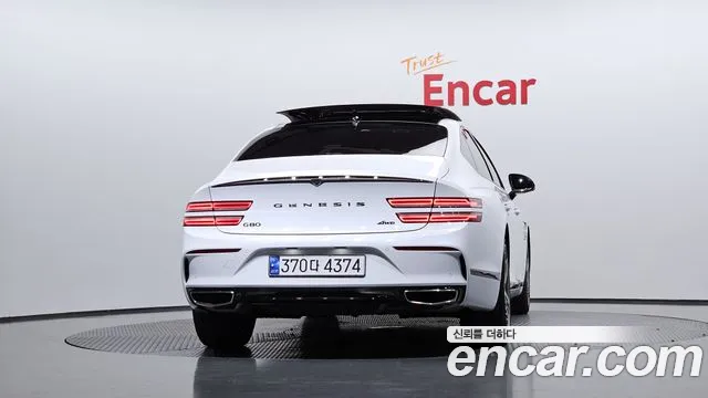 Genesis G80 Бензин 3.5 турбо AWD — Фото автомобиля 4