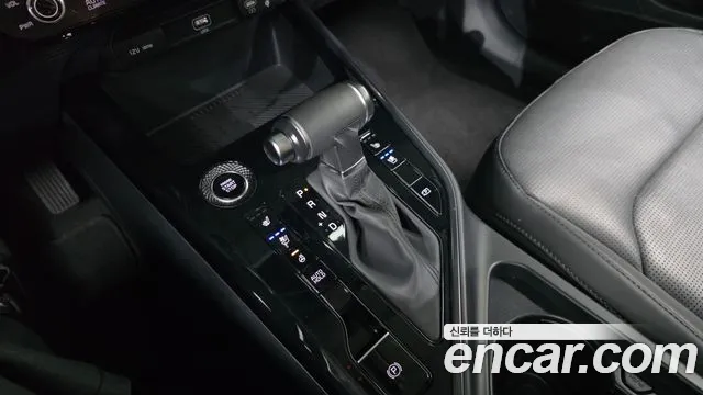 Kia Niro The All New — Фото автомобиля 12