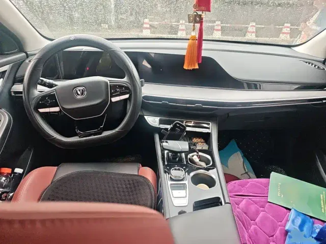 Changan Eado — Фото автомобиля 10