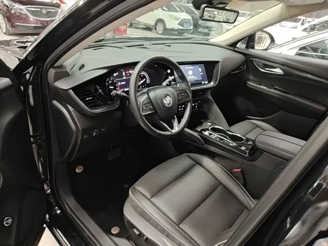 Buick Envision Plus — Фото автомобиля 14
