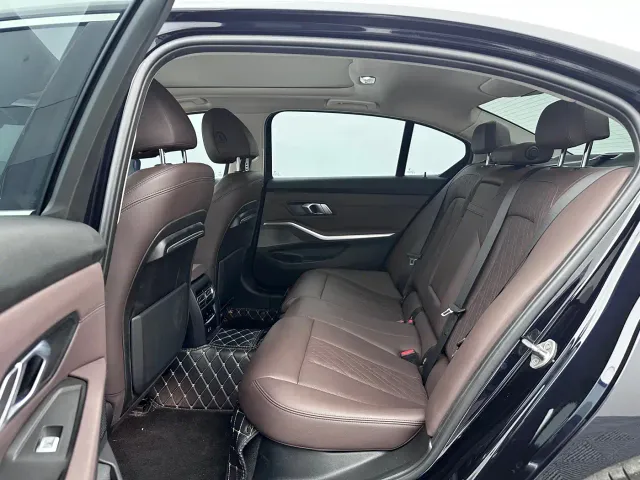 BMW 3 Series — Фото автомобиля 15