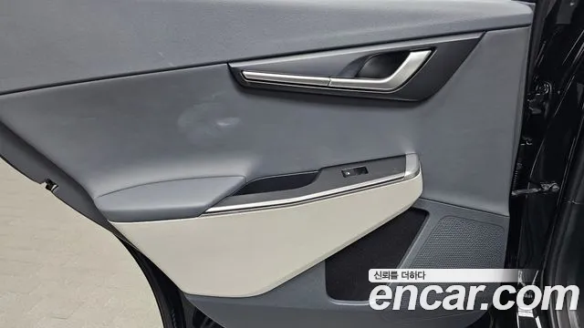 Kia EV6 — Фото автомобиля 22