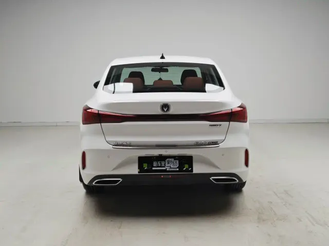Changan Eado — Фото автомобиля 5