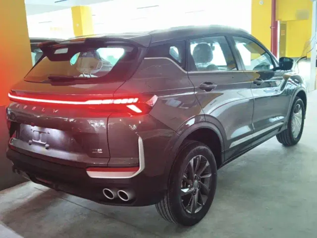 Geely Binyue — Фото автомобиля 6