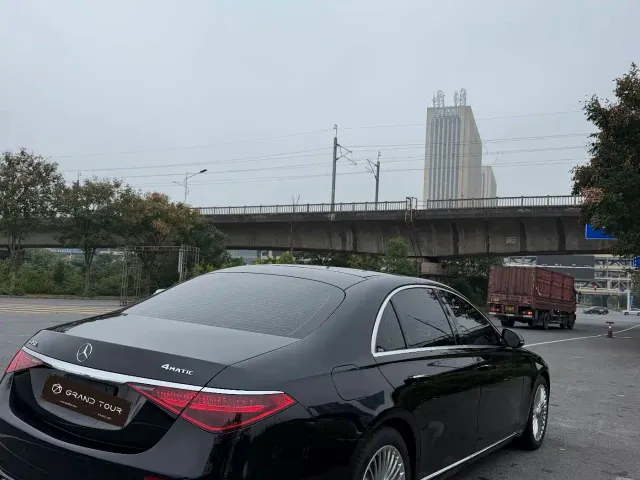 Mercedes-Benz S-Class — Фото автомобиля 4