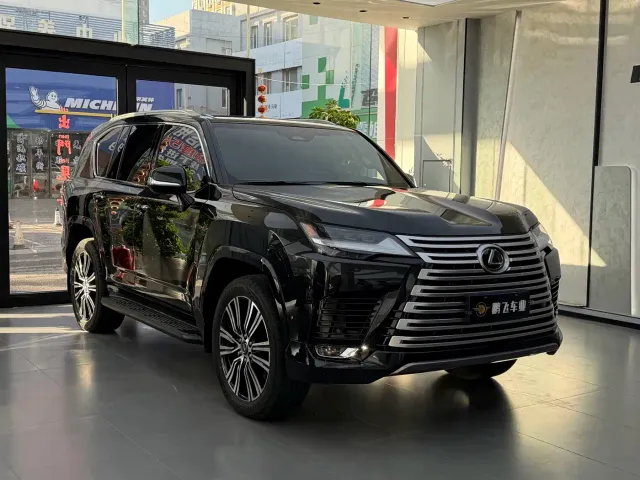 Lexus LX — Фото автомобиля 10