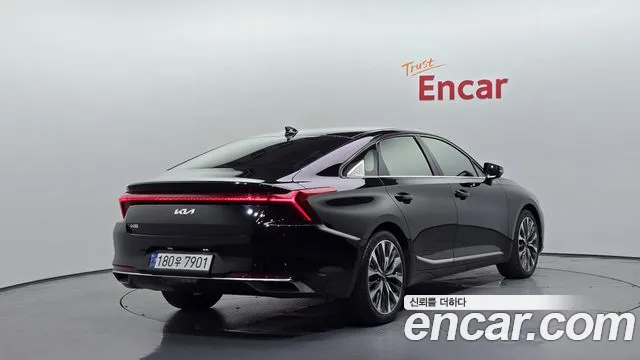Kia K8 — Фото автомобиля 2
