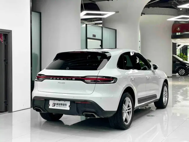 Porsche Macan — Фото автомобиля 11