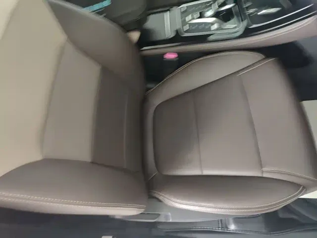 BYD Song MAX — Фото автомобиля 24