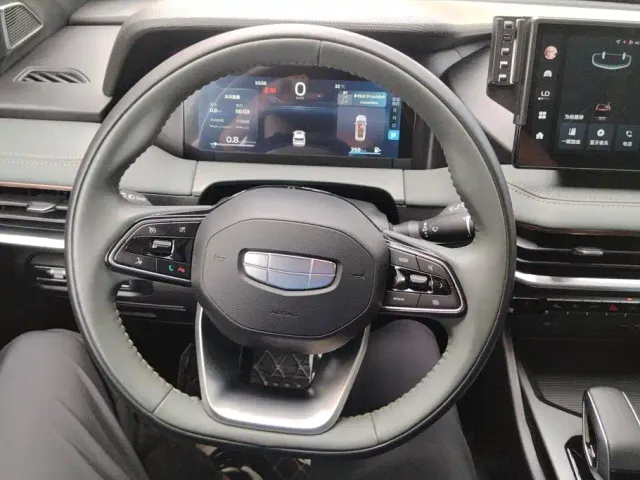 Geely Haoyue L — Фото автомобиля 14