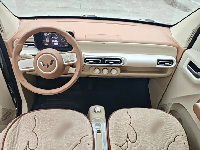Wuling Hongguang Mini EV — Фото автомобиля 9
