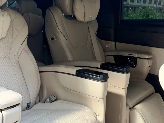 Toyota Vellfire — Фото автомобиля 11