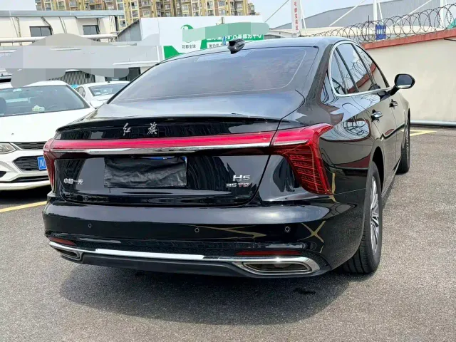 Hongqi H5 — Фото автомобиля 7