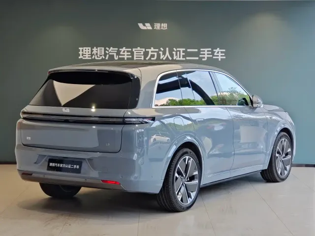 Li Auto L8 — Фото автомобиля 4