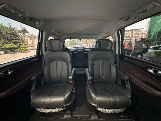 GAC Trumpchi M6 — Фото автомобиля 14