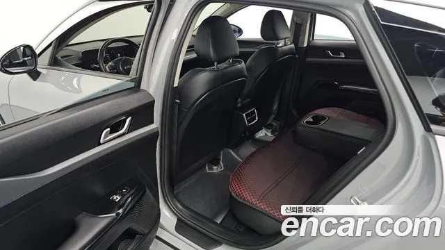 Kia K5 Новый K5 3 поколение 2.0 LPi(Для проката) — Фото автомобиля 12