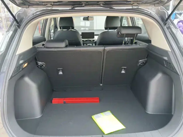 Geely Binyue — Фото автомобиля 18