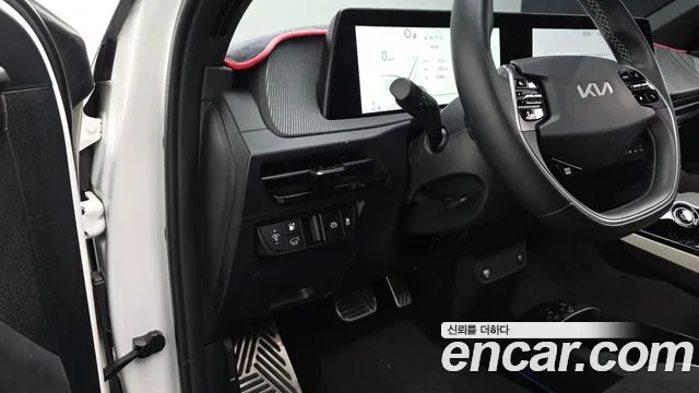 Kia EV6 — Фото автомобиля 19
