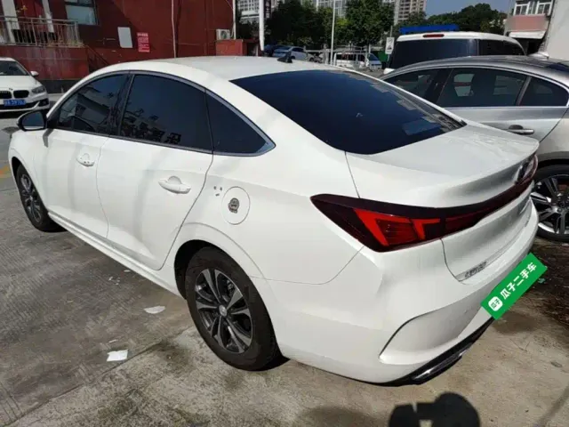 Changan Eado — Фото автомобиля 14