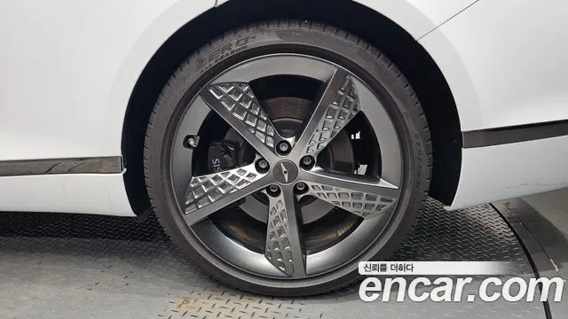 Genesis G80 Бензин 2.5 турбо AWD — Фото автомобиля 6