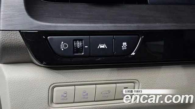 Kia Carnival Generation 4 — Фото автомобиля 13