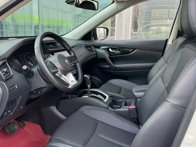 Nissan X-Trail — Фото автомобиля 6