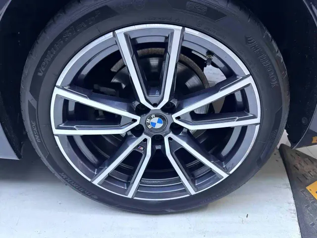 BMW 3 Series — Фото автомобиля 21