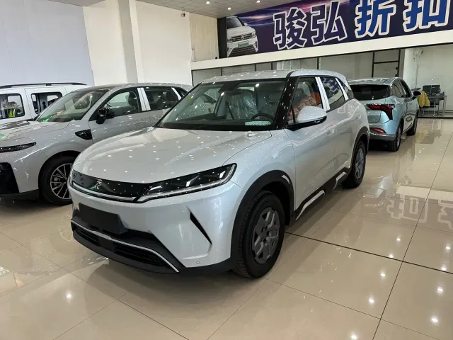 BYD Yuan UP — Фото автомобиля 2
